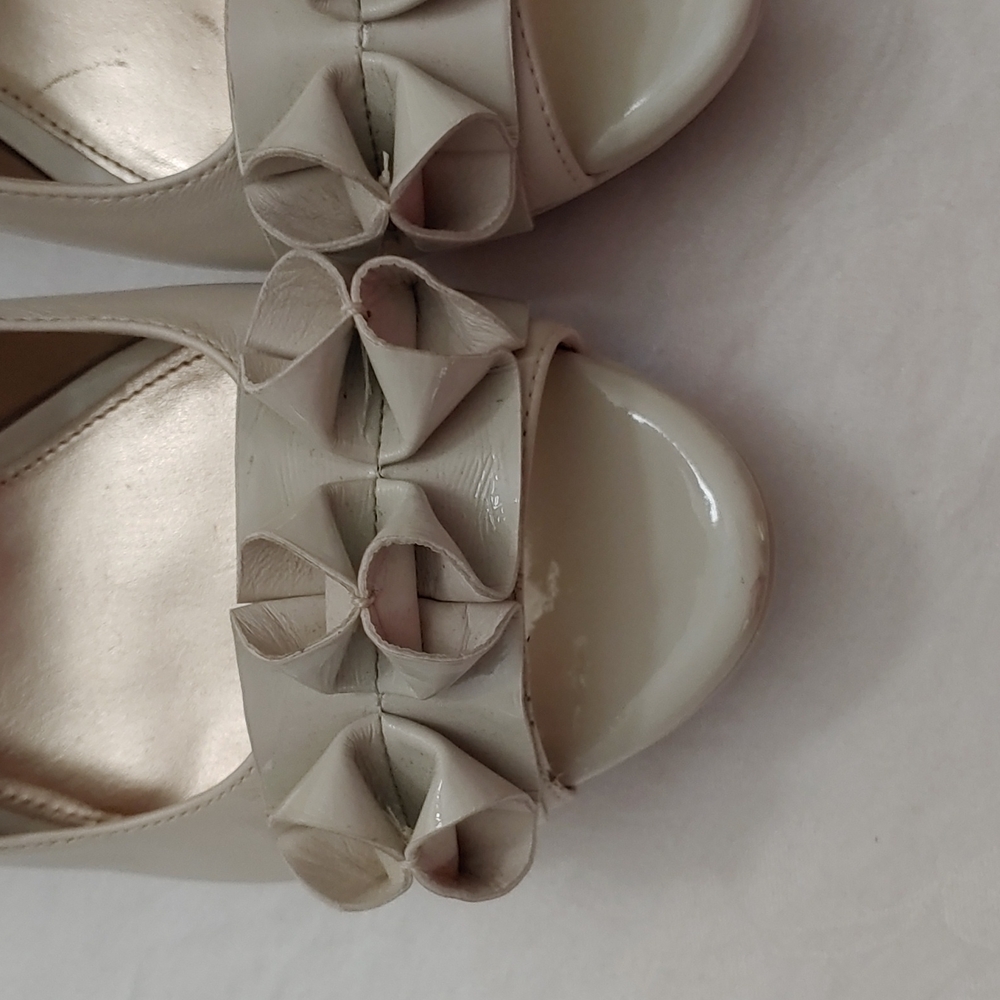 Antonio Melani 4 inch Heels - Picture 3 of 7